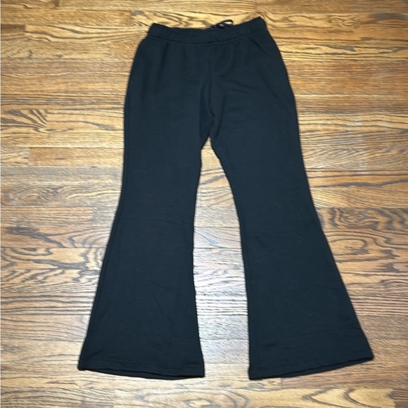 Black Sweatpants & Joggers with Flared Legs New - Picture 2 of 4